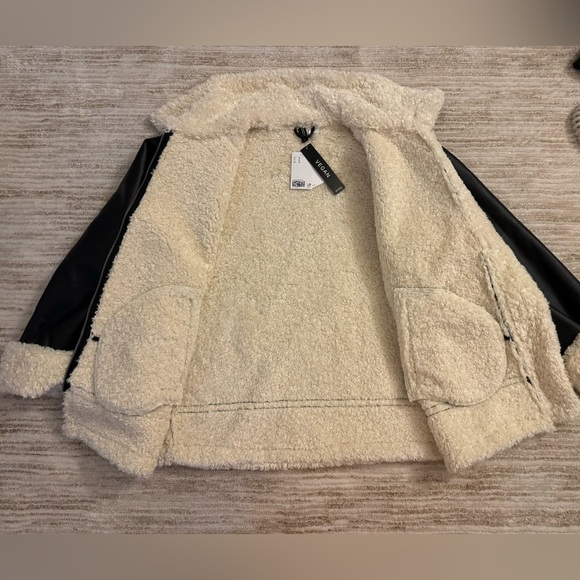 H&M Faux Leather Sherpa Lined Jacket NWT - Picture 4 of 5